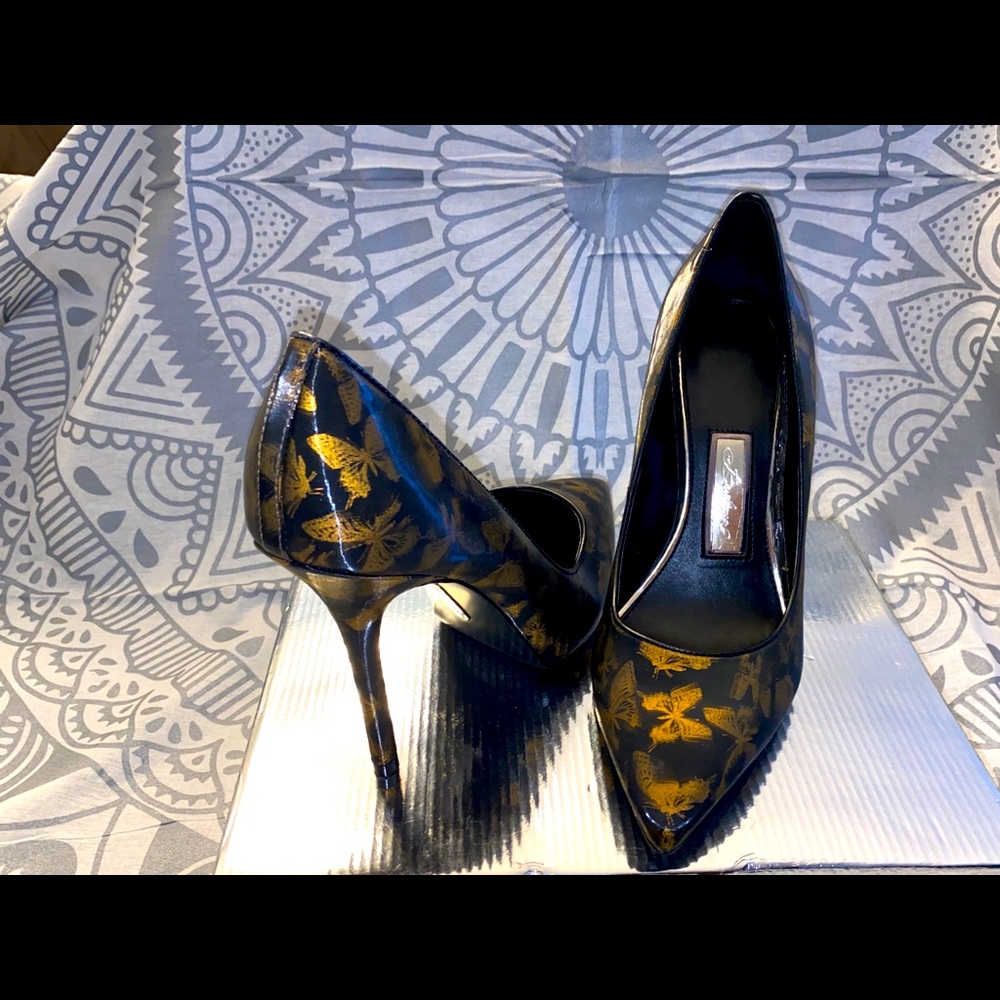 Butterfly heels